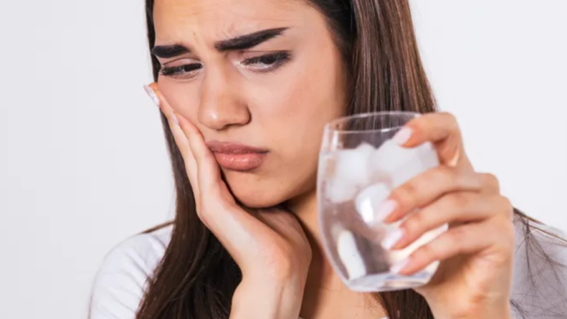 Can I Drink Alcohol 24 Hours After Tooth Extraction: Everything You Need to Know About Safe Recovery