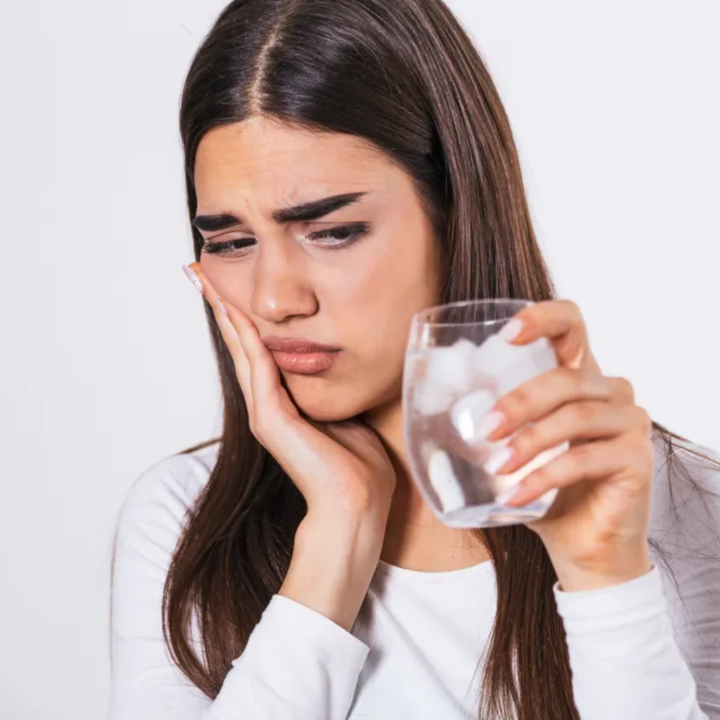 Can I Drink Alcohol 24 Hours After Tooth Extraction: Everything You Need to Know About Safe Recovery